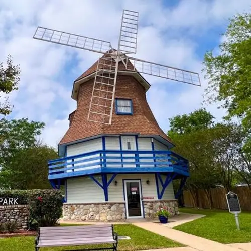 Commercial Car Wraps in Dutch Windmill Museum, Nederland TX