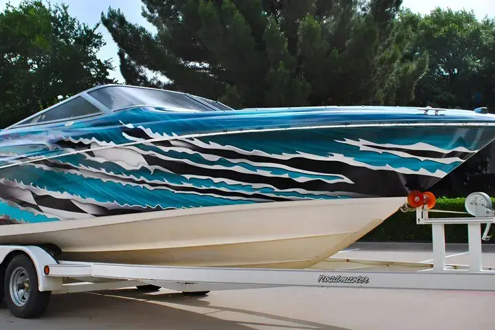 Custom Boat Wraps Service